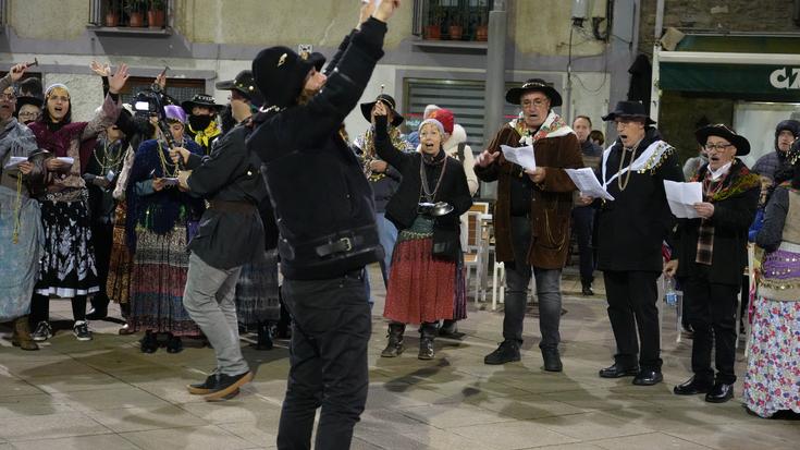 Inauteriak iragartzera etorri dira kaldereroak