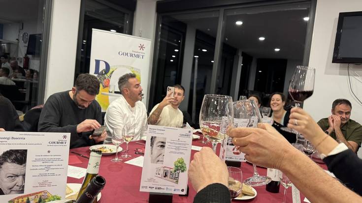 Berriketan.eus-ek bi menu Gourmet zozkatuko ditu